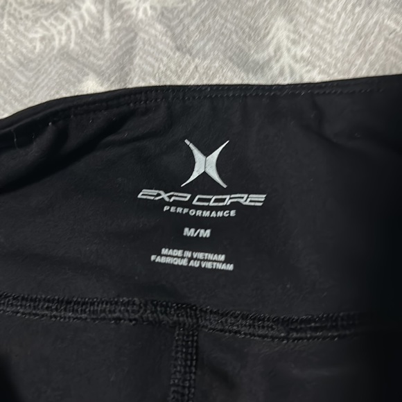 Workout capris - Picture 2 of 3